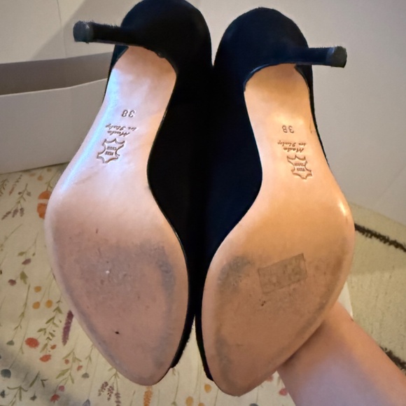 Ann Tuil Black Suede Peep-Toe Pumps - Size 8 - Picture 7 of 14